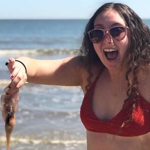 Meet your Posher, Caitlin